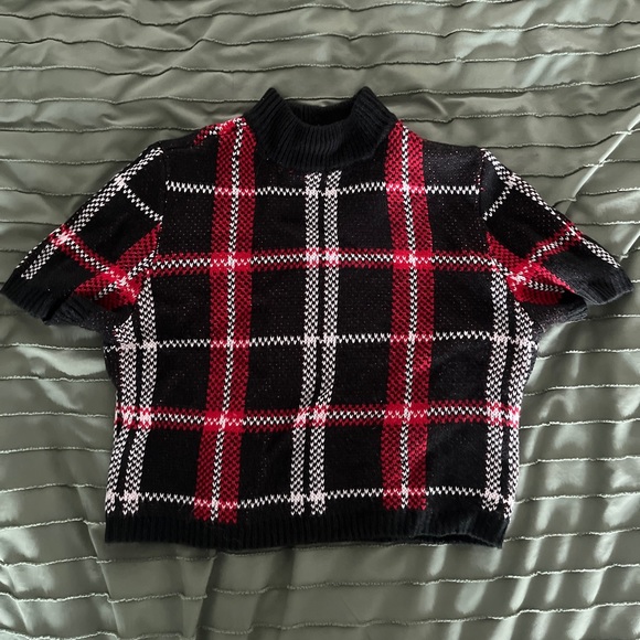 Skirt and top - Picture 2 of 3